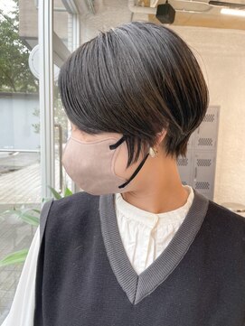 バトン(BATON) 大人可愛い20代30代40代前下がりショートボブ丸みショート