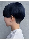 ブルーカラー くびれ刈り上げマッシュショート ブルーブラック