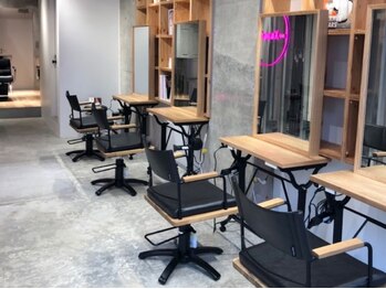 アルトル 池袋2nd(altru)の写真/【池袋東口徒歩5分】大人女性に寄り添うプライベートサロン。白髪を味方にあなたらしい美髪へ導きます◎