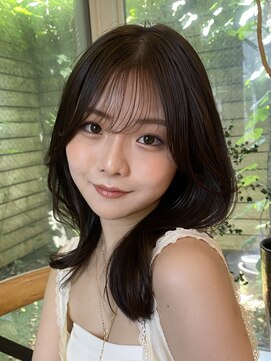 ガーランド (Garland) 大人かわいい小顔くびレイヤー透明感イルミナカラーまろベージュ