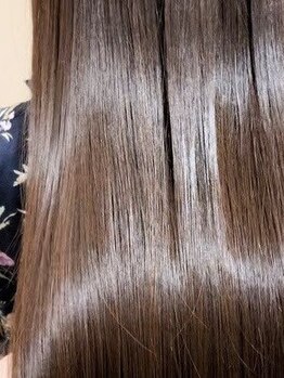 【髪質改善】ダメージレスに特化した髪質改善縮毛矯正で艶髪に♪加齢によるねじれうねりパサツキが解決！