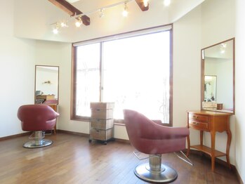 ランプリール(Remplir)の写真/一人のスタイリストが仕上げまで担当◎大人女性のお悩みに寄り添う【Remplir】で心安らぐサロン体験を♪