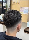 フェードかき上げオールバックショートパーマ