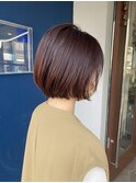 ワインレッド × おさまるショートボブ