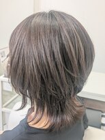 ミシカ(MITHICA) ショートウルフカット&バイオレット系メテオカラー