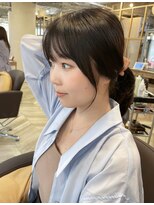 顔まわり