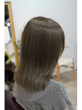 アリー 原宿 表参道(ALLY) ブリーチなしオリーブグレージュ