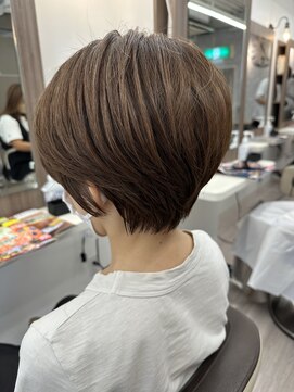 フチュール(Futur) ディティールショート