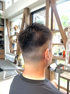 トランク(TRUNK) 刈り上げショート