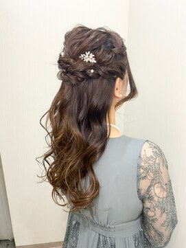 ネイトル(naitre) ハーフアップアレンジ