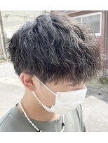 サンズ(suns)&nbsp;【Miyuki】強めスパイキーマッシュツイストスパイラルパーマ