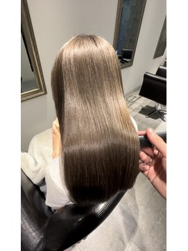 グレア(Glare) ブリーチ毛/髪質改善