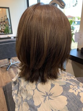 ウル 美里店(ULU) ソトハネ