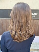 フィアート ヘアドレッシング サロン(Fiato Hairdressing Salon)&nbsp;イルミナカラー/ビーチ