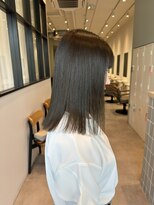 アヴェリー(avely) 白髪ぼかし/切りっぱなしカット/髪質改善/オリーブベージュ