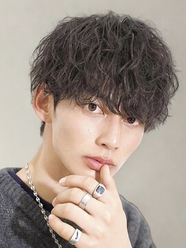 エデアンホンテン メンズサロン(EDEAN 本店 (旧:EDEAN 上通)) 熊本ツイストスパイラルメンズパーマ波巻きセンターパート