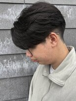 ヒュイル バイ ニアウ(Hwyl by Niau) メンズマッシュセンターパートスパイラルパーマニュアンスパーマ