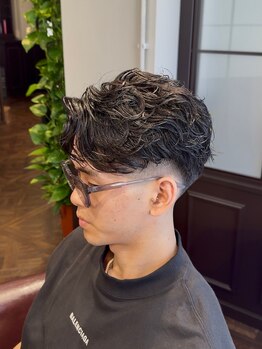エルシー(LC)の写真/自信が持てるトレンドヘアと再現性の高いカットで毎朝のセットを楽に☆メンズ髪質改善もお任せ下さい♪