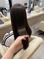 エルレ(Elure)&nbsp;ほんのりグレージュカラー