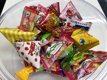 お菓子もございます☆小さいお子様にご好評！マンツーマン施術♪