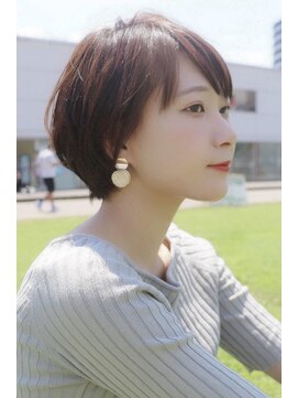 アイ(I.) 【 I. 】30代からのシルエット綺麗な前下がりショートボブ 川口