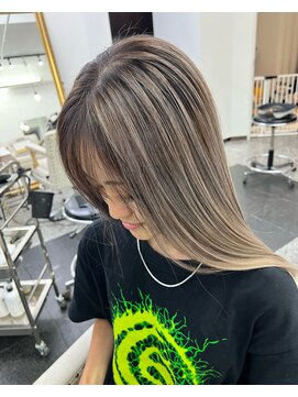 ウネルマ(unelma) バレイヤージュ