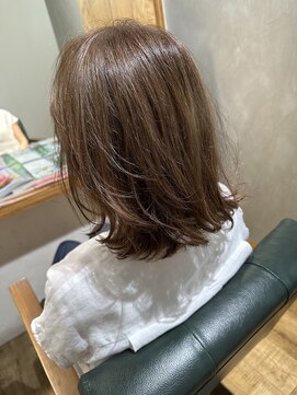 ハロー(Hollow) 【40代から始める白髪ぼかし/脱白髪染め】石橋/池田/箕面