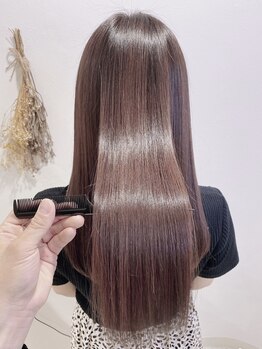 アース 岩槻店(HAIR&MAKE EARTH)の写真/岩槻★【縮毛矯正】髪の状態を見て、ピッタリの薬剤をチョイス。ナチュラルなストレートヘアに☆