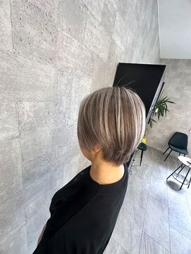 スキル 水戸(SKILL) ニュアンスカラー/ハイトーンカラー/大人ショート/メンズライク