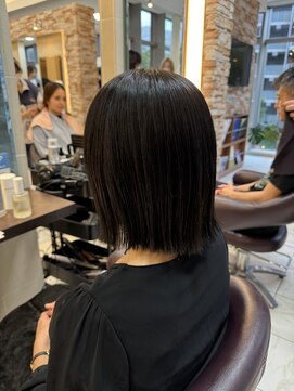 アルターリアン(aL ter LieN) 黒髪/ボブウルフ/ネビージュ／小顔／ワンレン／千葉／宮野翔