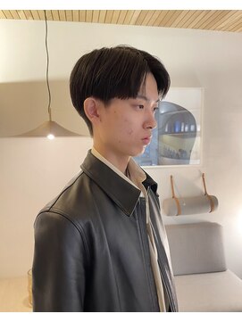 カシ 中目黒(CASI) 【大人の刈り上げニュアンスセンターパート】