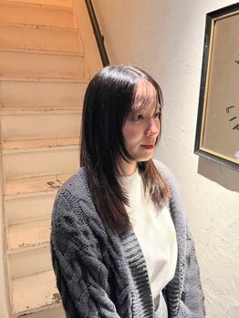ルイス(Lewes)の写真/神戸北野のデザイナーズサロン。ダメージを最小限に抑えた、酸性ストレートでお客様のなりたいスタイルへ