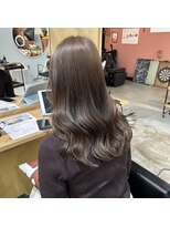 チャプター 問屋町(chapter)&nbsp;ブリーチなしミルクティーグレージュ顔まわりレイヤーカット韓国