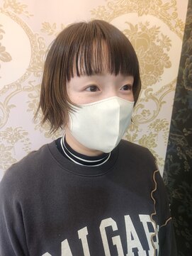 レヴェヘア rever hair レイヤーボブ