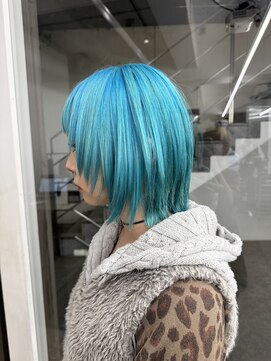 レコ 渋谷(LECO) ボブハイトーンケアブリーチスカイブルー水色カラー