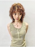 オレンジブラウンカーリーヘア
