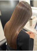 ロングヘアー上品ベージュカラー上級髪質改善　赤坂見附