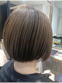 丸みシルエットが美しい コンパクトボブ