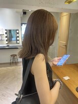 ローレン(LOREN)&nbsp;イメチェン/ホワイトブロンド/外ハネボブ/ワイドバング/栄/久屋