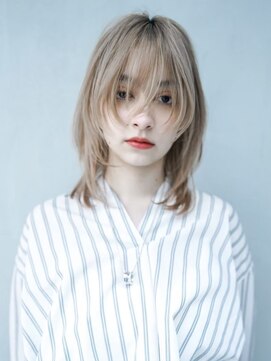 ギークス(GEEKS) 【GEEKS渋谷】ハイトーン/アッシュベージュ/ハッシュカット/小顔