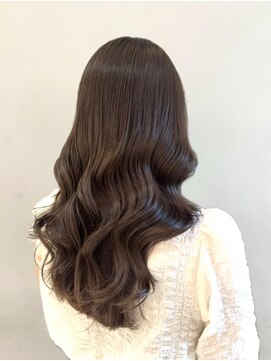 透明感グレージュカラー