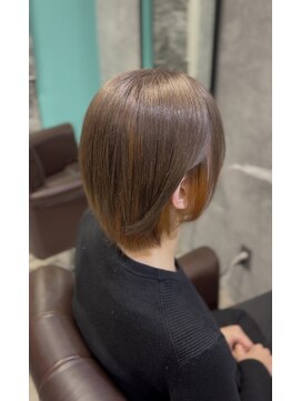 グラッジ 池袋(GLADGE) ミルクティーベージュ×オレンジデザインカラー