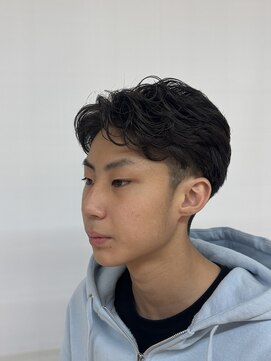 クオリス 上板橋店(QUALIS) ◎小顔！毛流れパーマ×刈り上げでアップバング