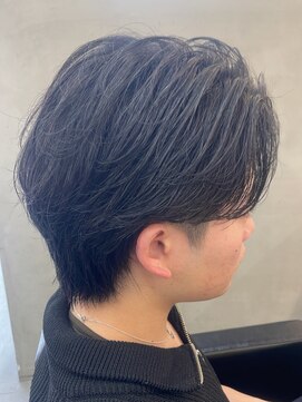 ダズルヘアラッシュ(DAZZLE hair RUSH) フェザーショート/センターパートニュアンスパーマ韓国20代