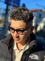 一鳳庵　【イオアン】&nbsp;サイドパート メンズパーマ フェードカット バーバースタイル