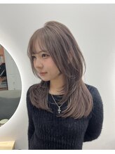 シラフ(SHIRAF)&nbsp;グレージュ×レイヤーカット
