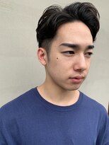 ヘアー アイス ルーチェ(HAIR ICI LUCE) ツーブロック くせ毛風 メンズパーマ