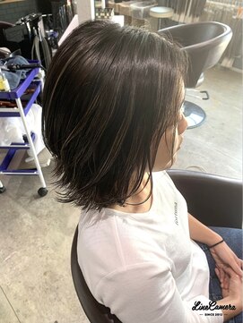 ブルー バード(BLUE BIRD) 細めでパキッとコンサバ系ハイライトカラー