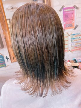 プラメーラ(PRAMEERA) 外ハネグラデーション