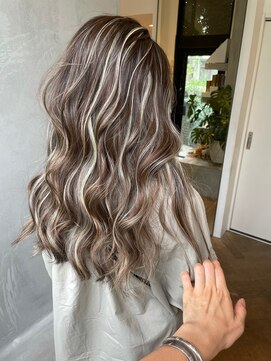 ディモアンド 表参道(Dimo&) ミニウルフ/インナーハイライト流れるレイヤー[表参道]